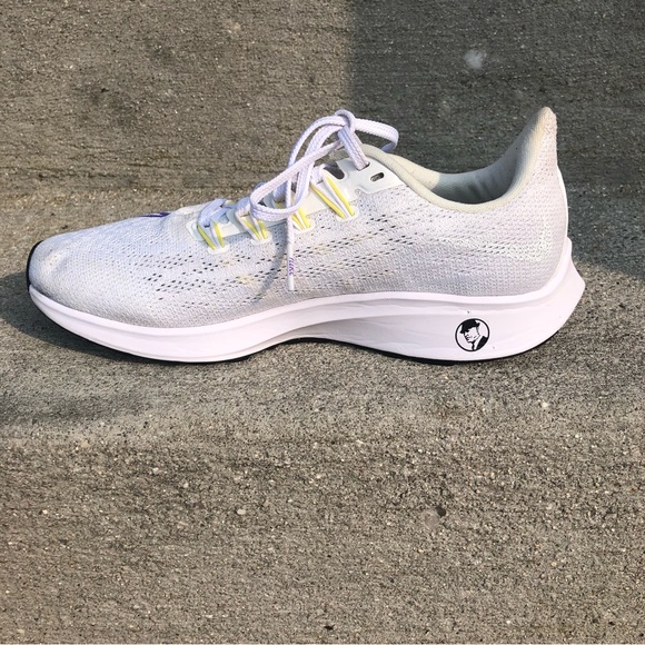 Nike Sneakers WMNS Air Zoom Pegasus 36 White Psychic Purple 7.5 - Picture 15 of 16